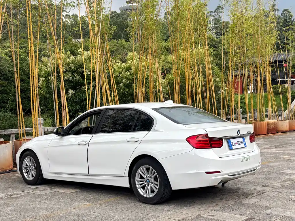 BMW 3 Series 2015 — фото 17
