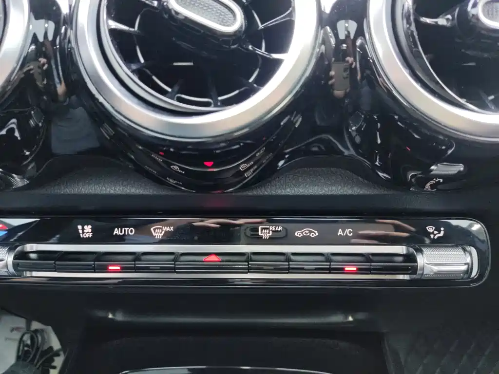 Mercedes-Benz GLB 2020 — фото 17