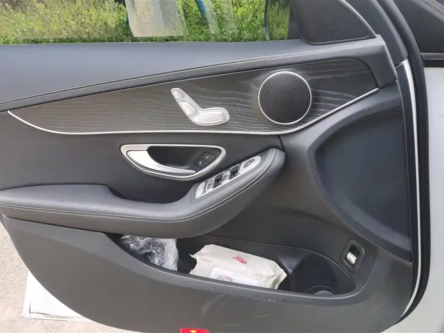 Mercedes-Benz C-Class 2021