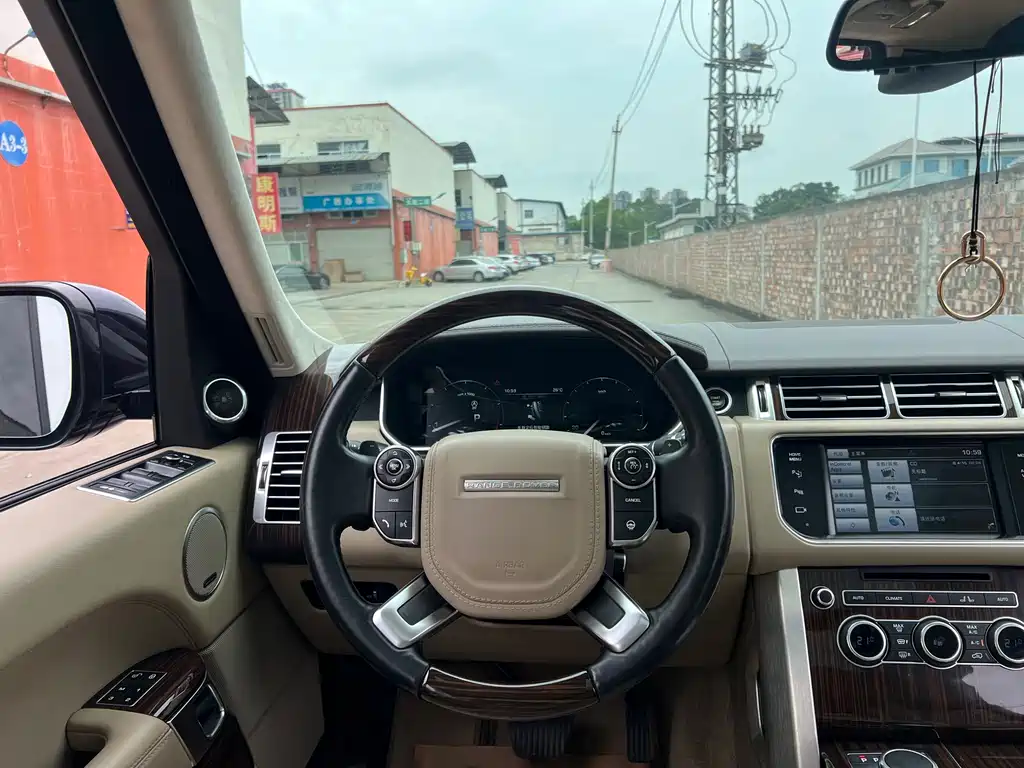 Land Rover Range Rover 2015 — фото 16