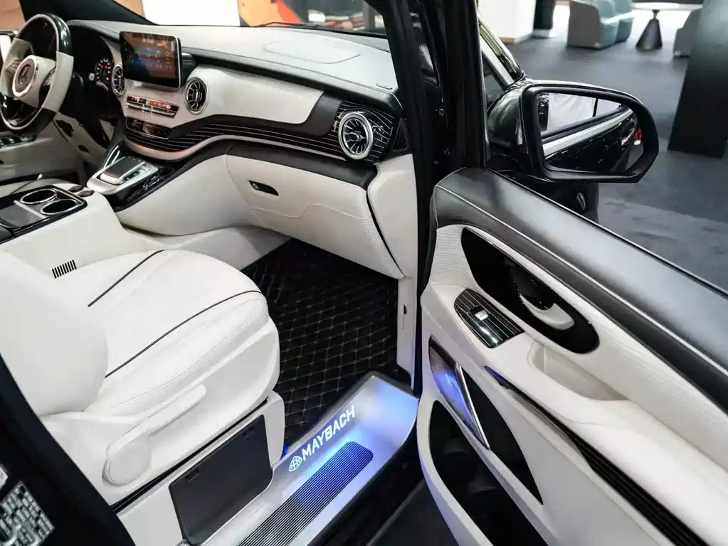 Mercedes-Benz Vito 2022 — фото 12