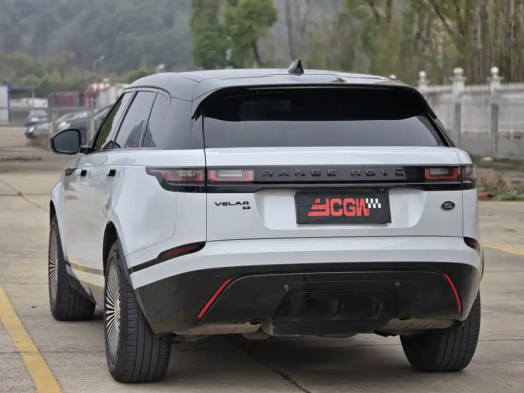 Land Rover Range Rover Velar 2022 — фото 12
