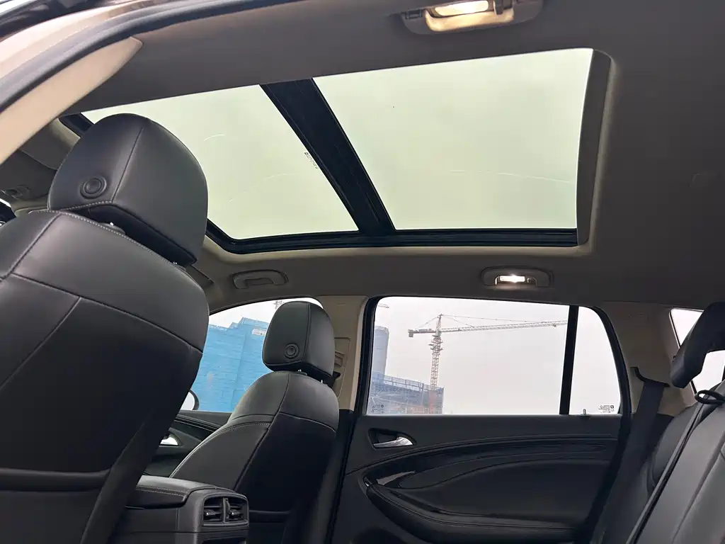 Buick Envision Plus 2018 — фото 12