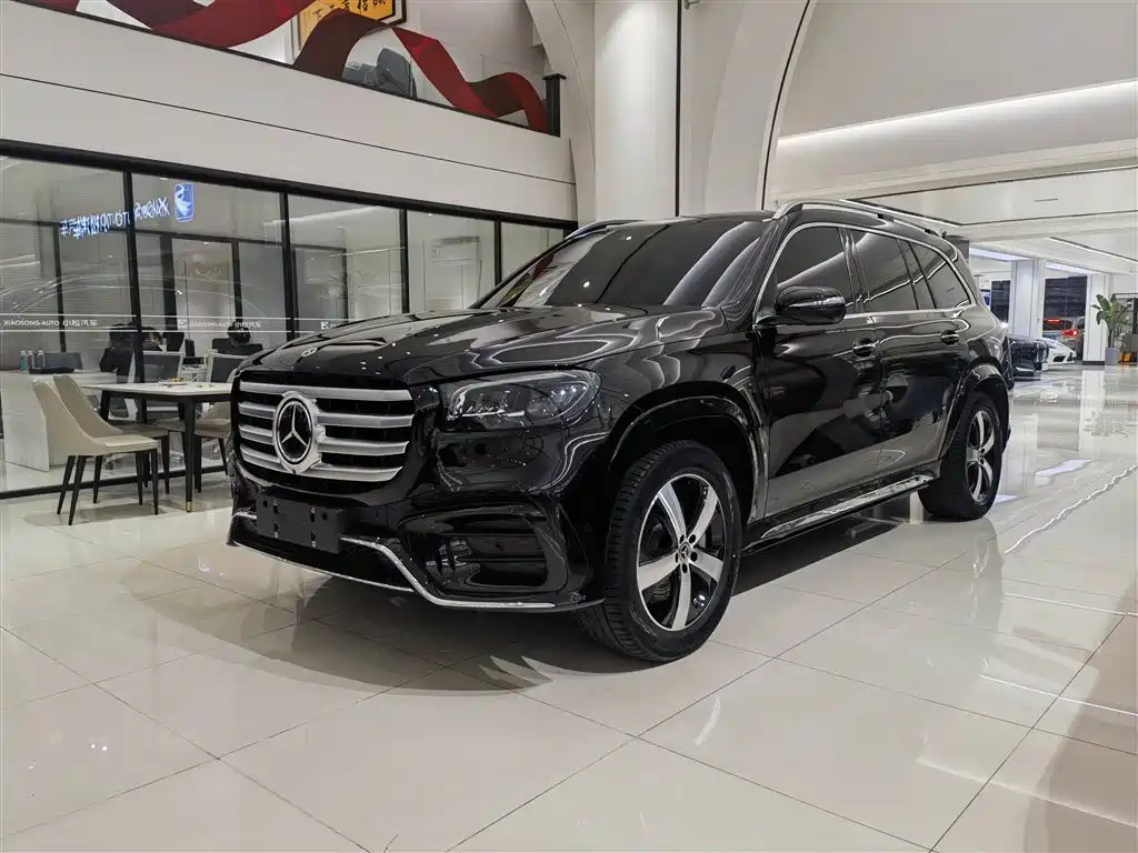 Mercedes-Benz GLS 2024 — фото 1