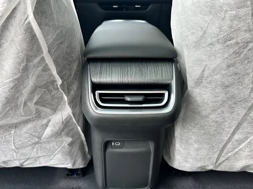 Changan CS75 PLUS 2026 — фото 28