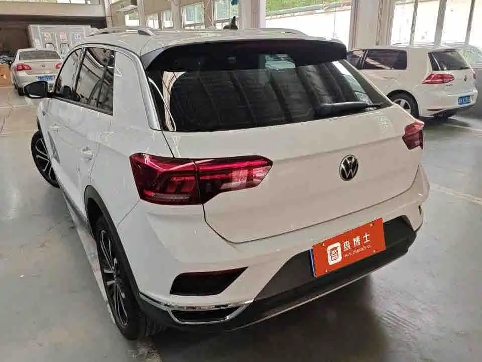 Volkswagen T-Roc 2022 — фото 13