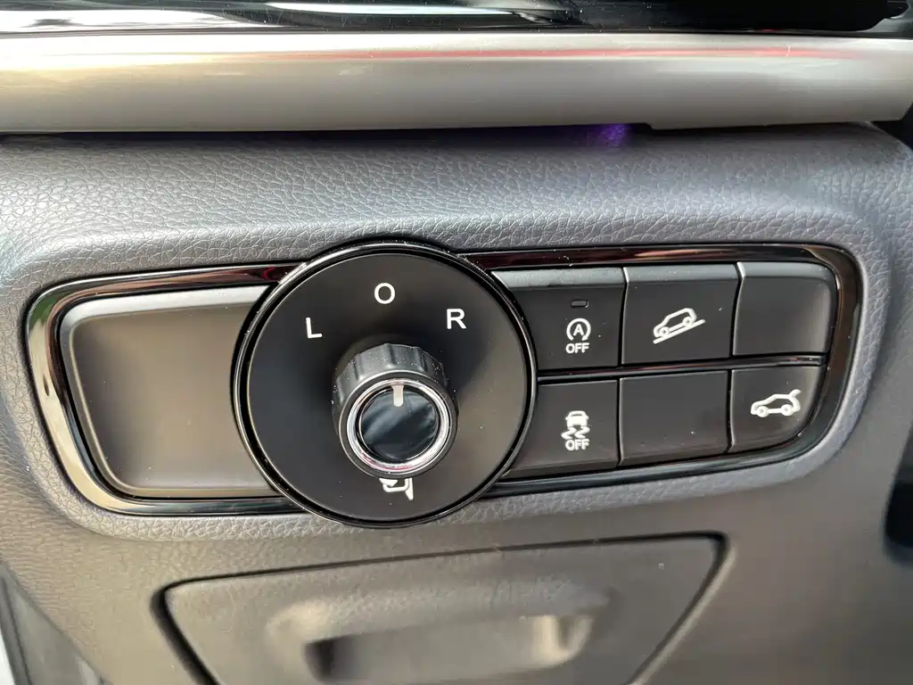 GAC Motor Trumpchi M8 2021 — фото 16