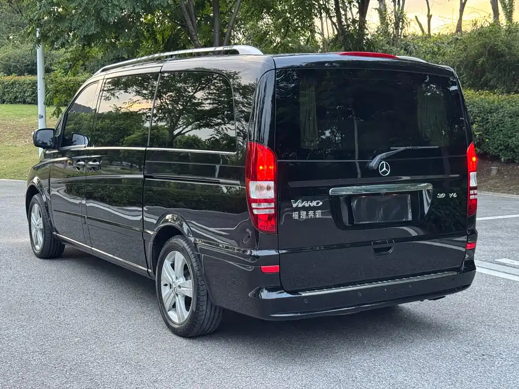 Mercedes-Benz Viano 2015 — фото 6