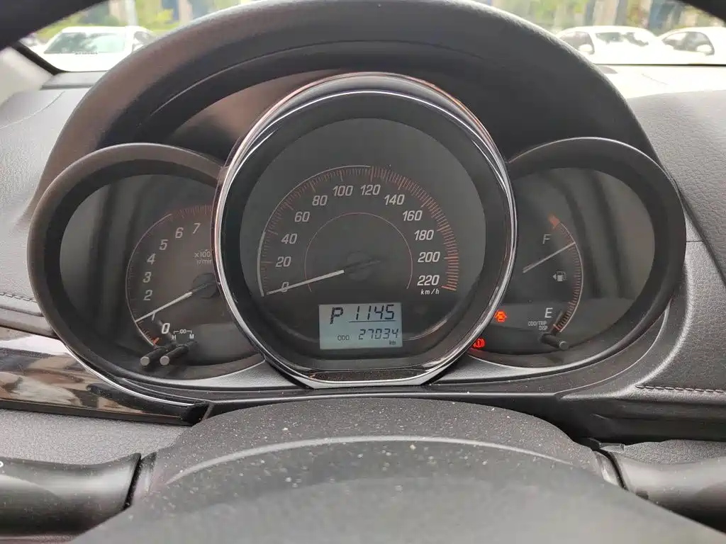 Toyota Yaris L 2020