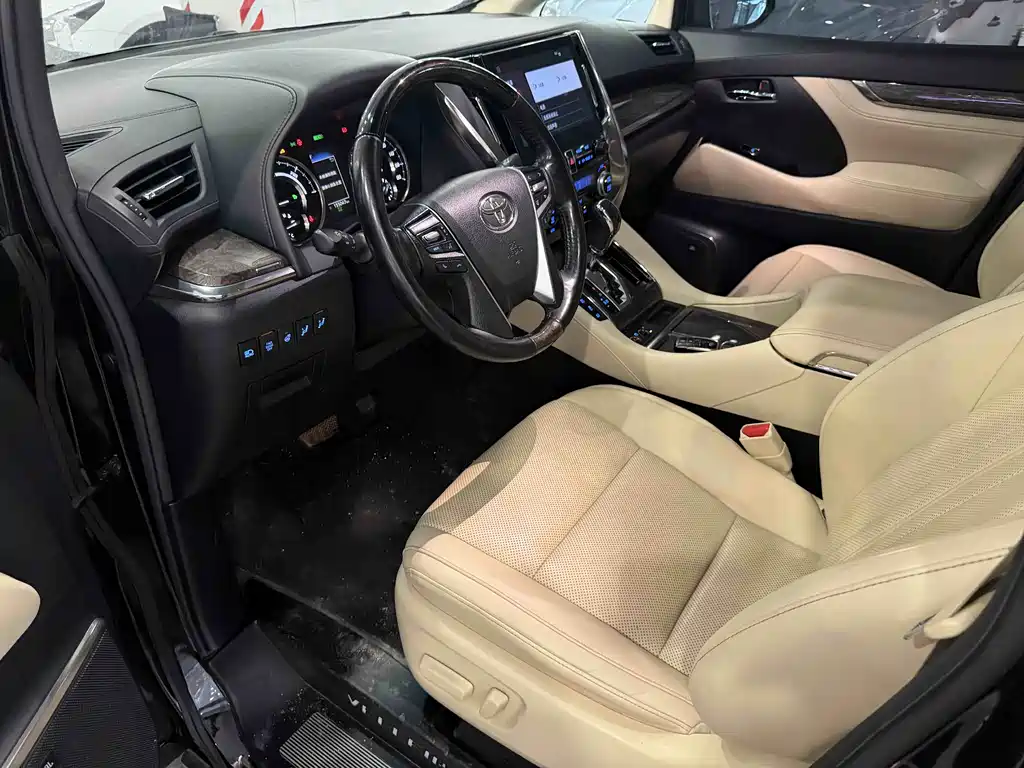 Toyota Vellfire 2021 — фото 10
