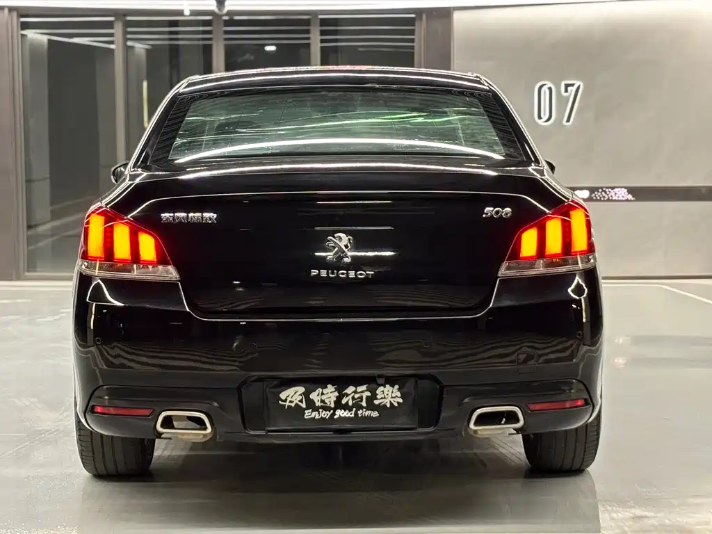 Peugeot 508 2015 — фото 18