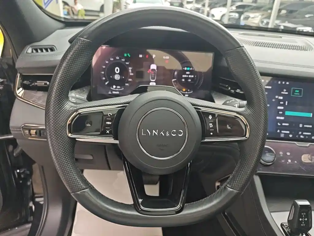 Lynk & Co 09 EM-P 2022