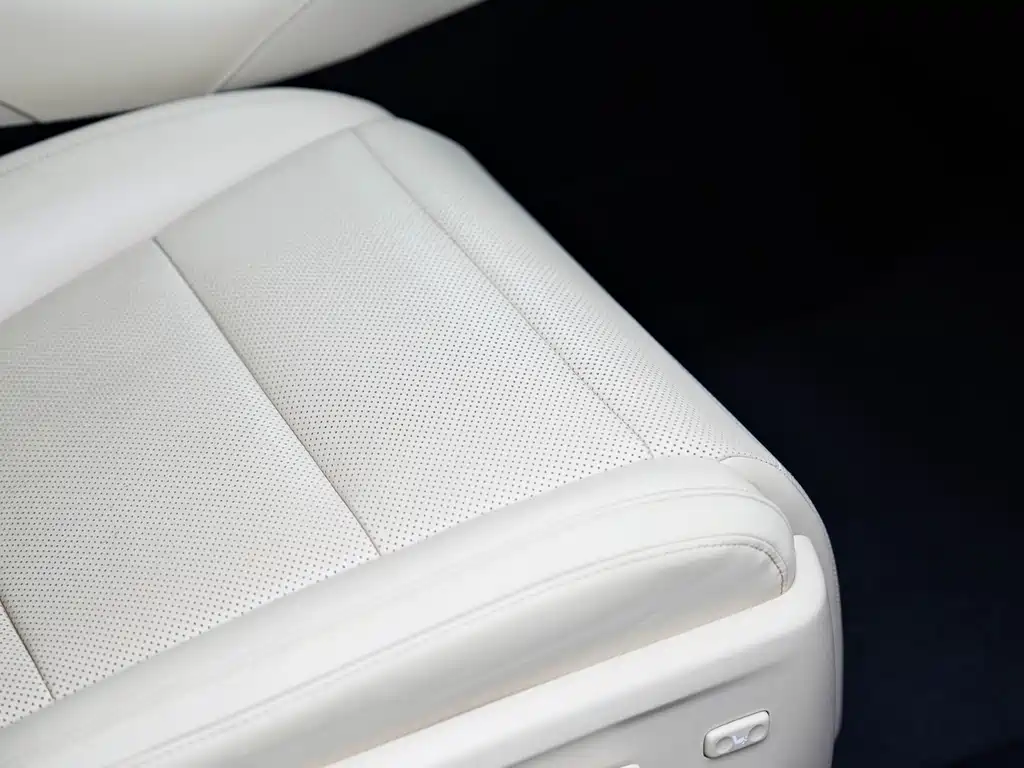 Toyota Alphard 2017 — фото 11