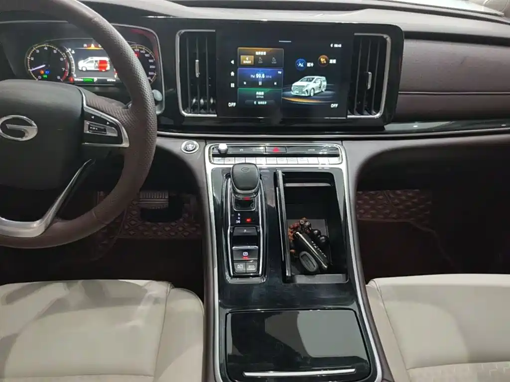 GAC Motor Trumpchi M8 2021 — фото 13
