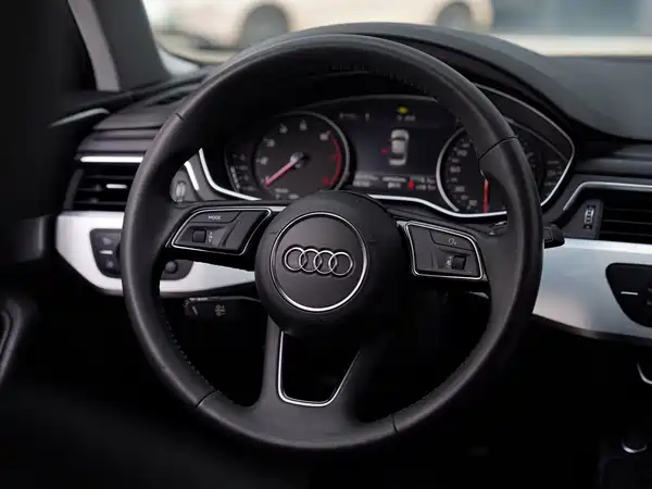 Audi A4L 2019