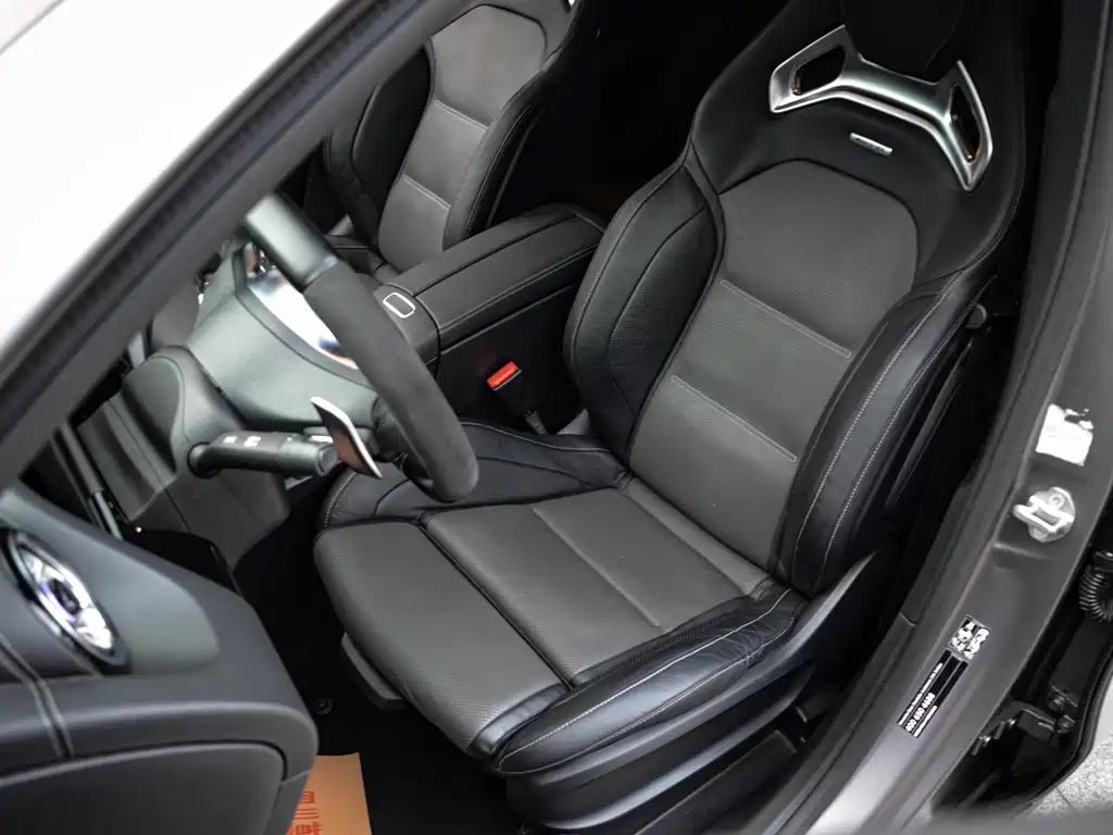 Mercedes-Benz GLA AMG 2022 — фото 14