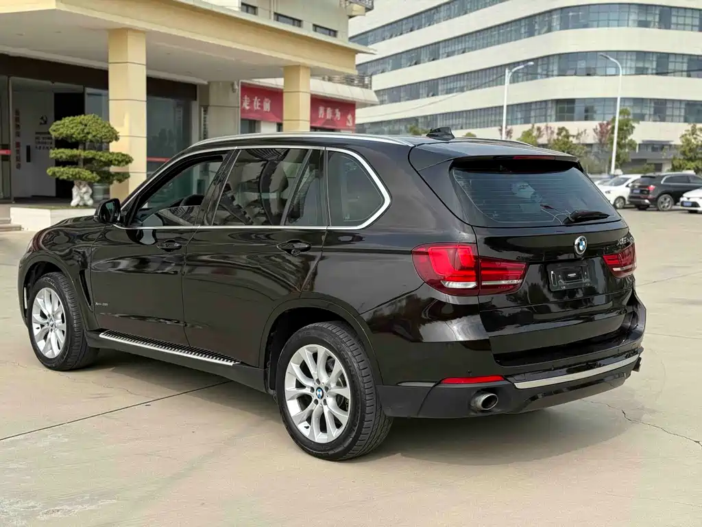 BMW X5 2018 — фото 12