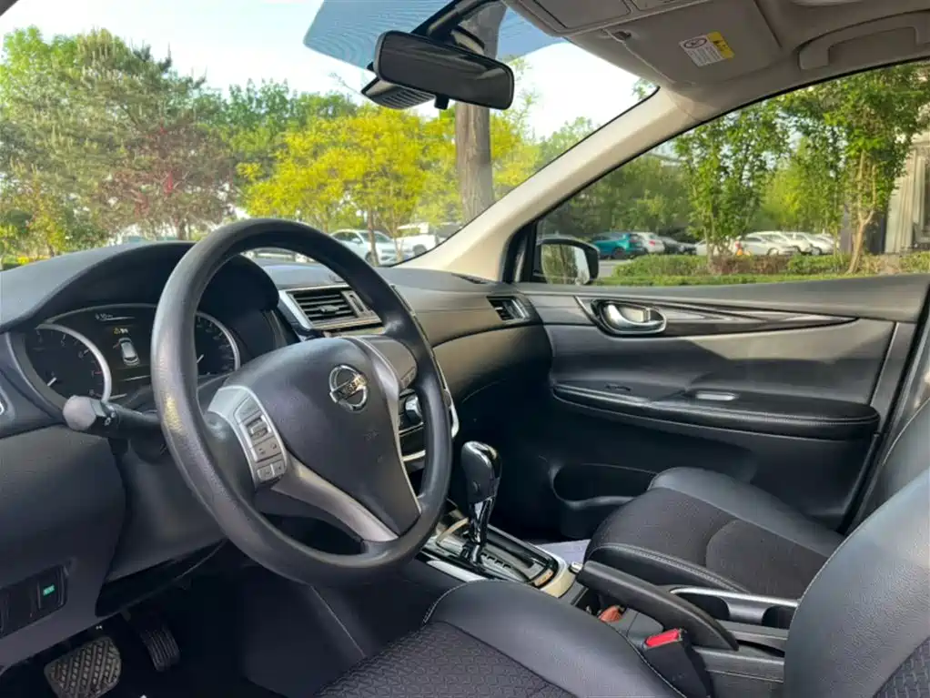 Nissan Tiida 2019 — фото 13