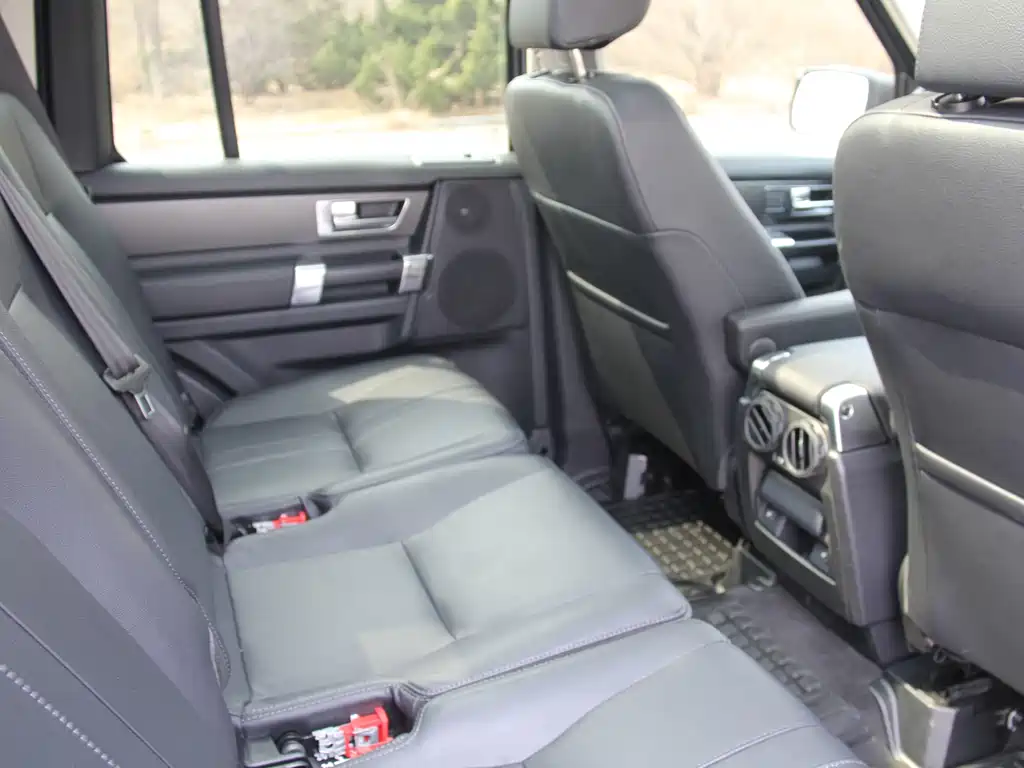Land Rover Discovery 2014 — фото 17
