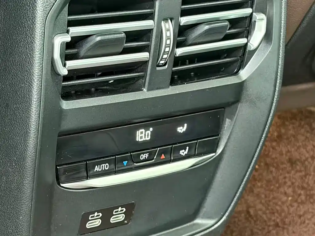 BMW 3 Series 2020 — фото 18