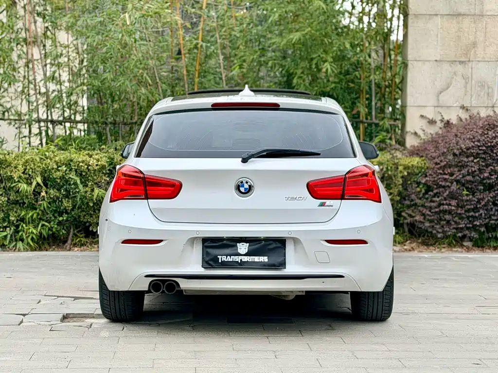 BMW 1 Series 2018 — фото 4