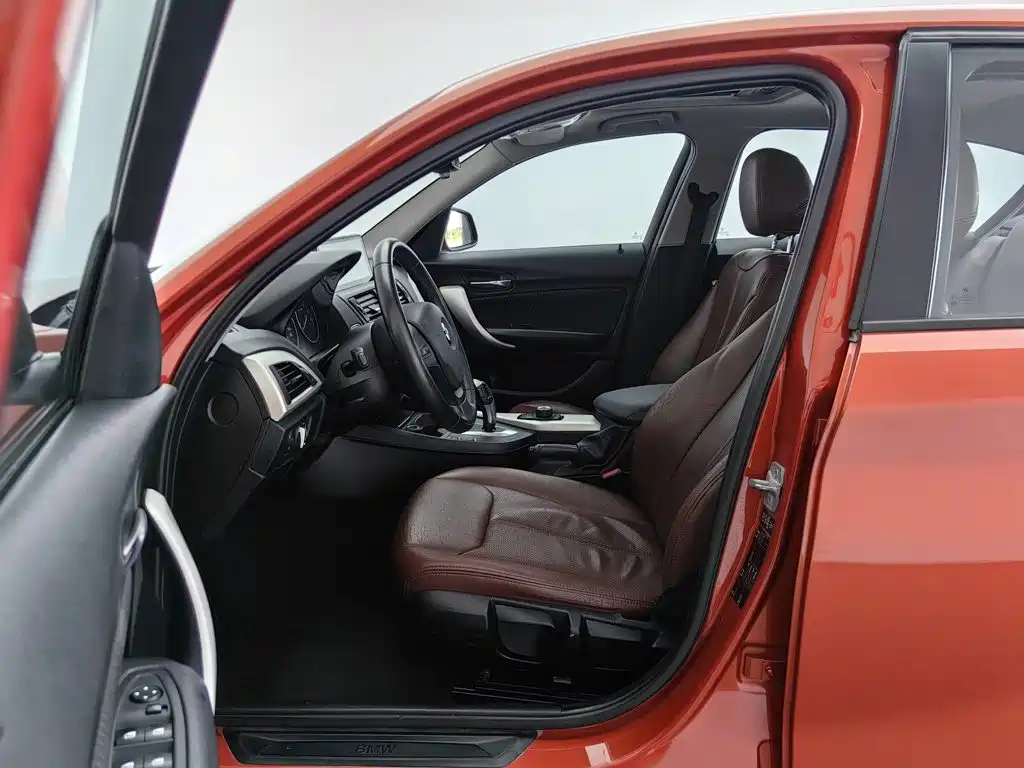 BMW 1 Series 2014 — фото 10