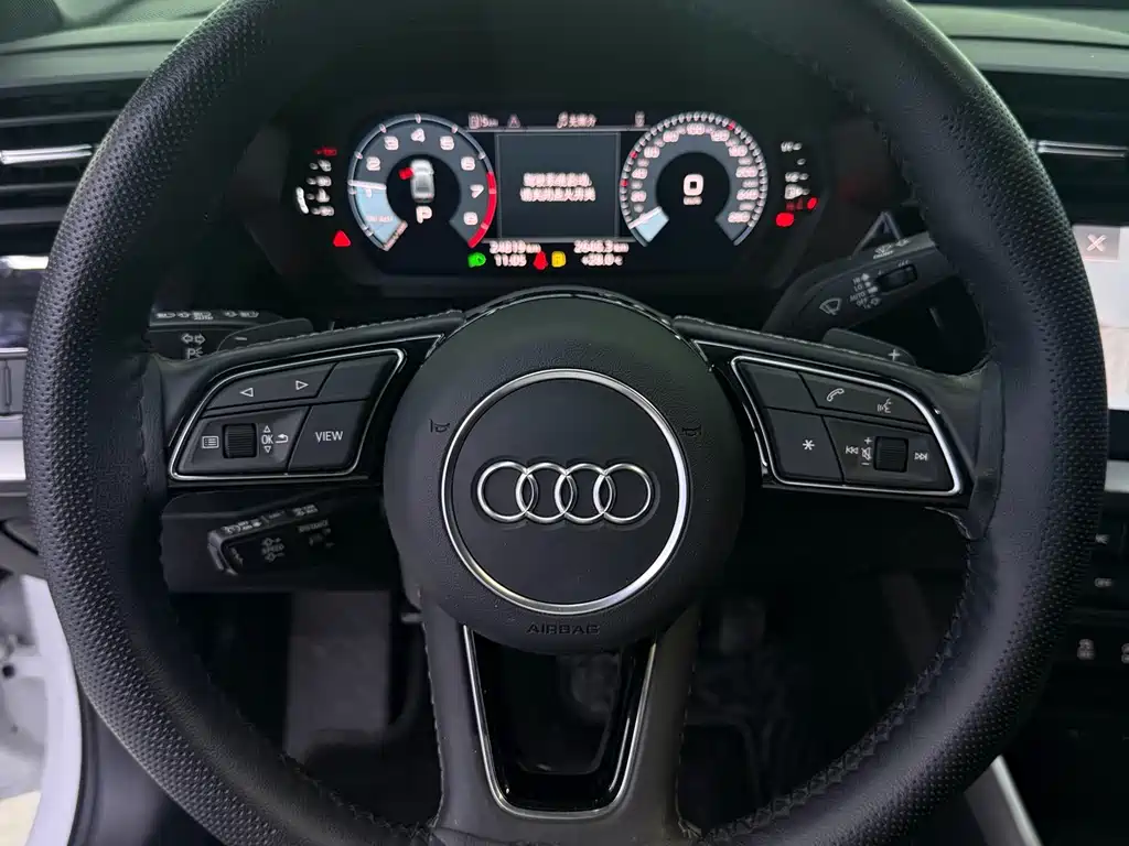 Audi A3 2023 — фото 16