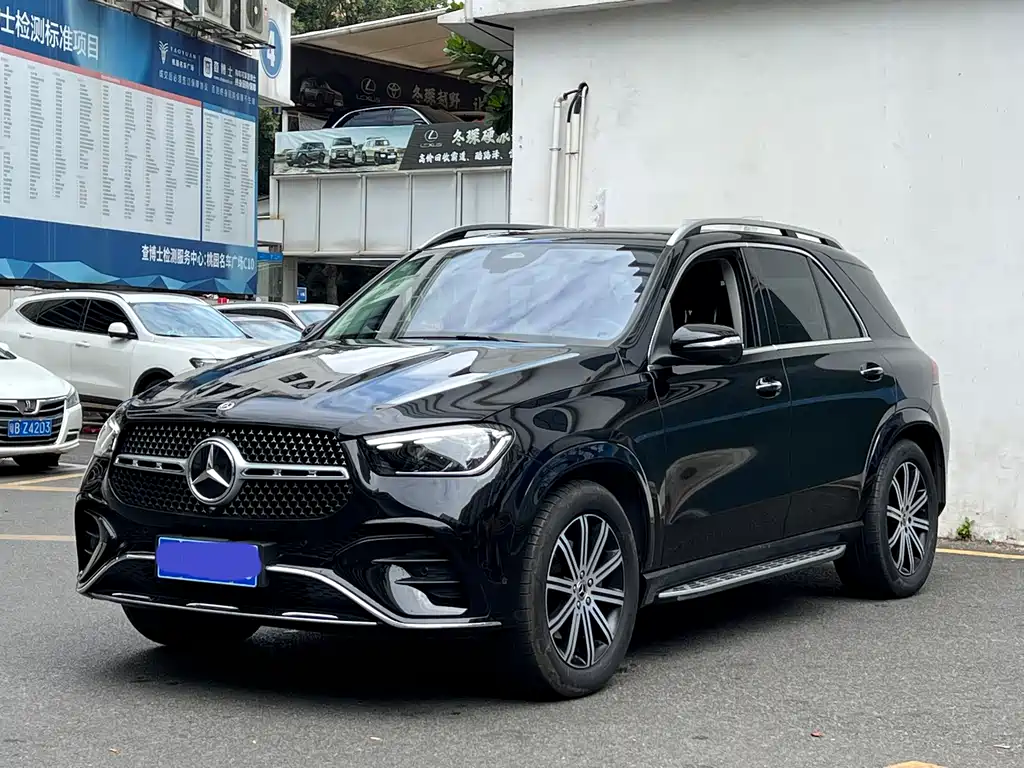 Mercedes-Benz GLE 2025 — фото 1