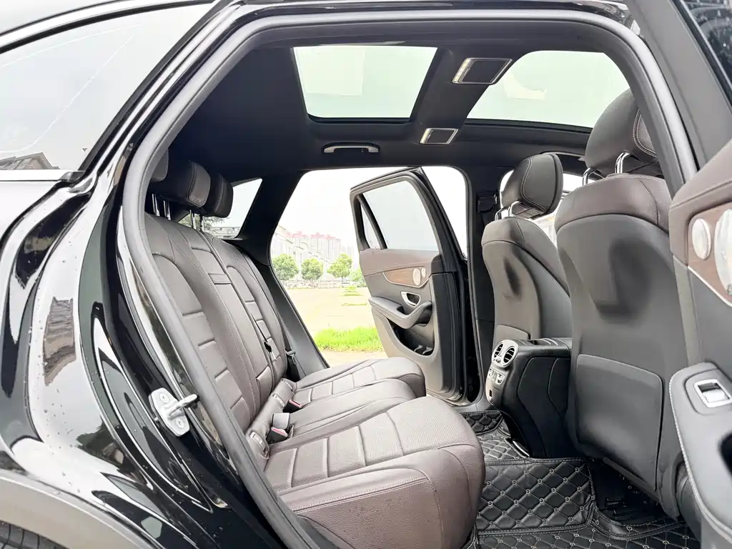 Mercedes-Benz GLC 2021