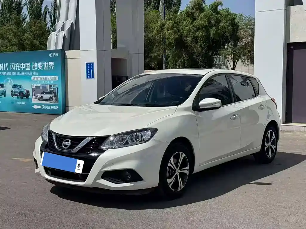 Nissan Tiida 2019 — фото 1