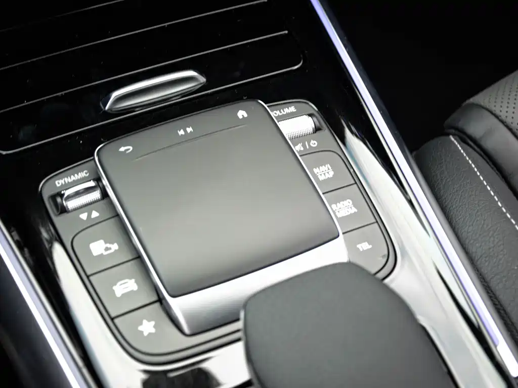 Mercedes-Benz GLA AMG 2022 — фото 25