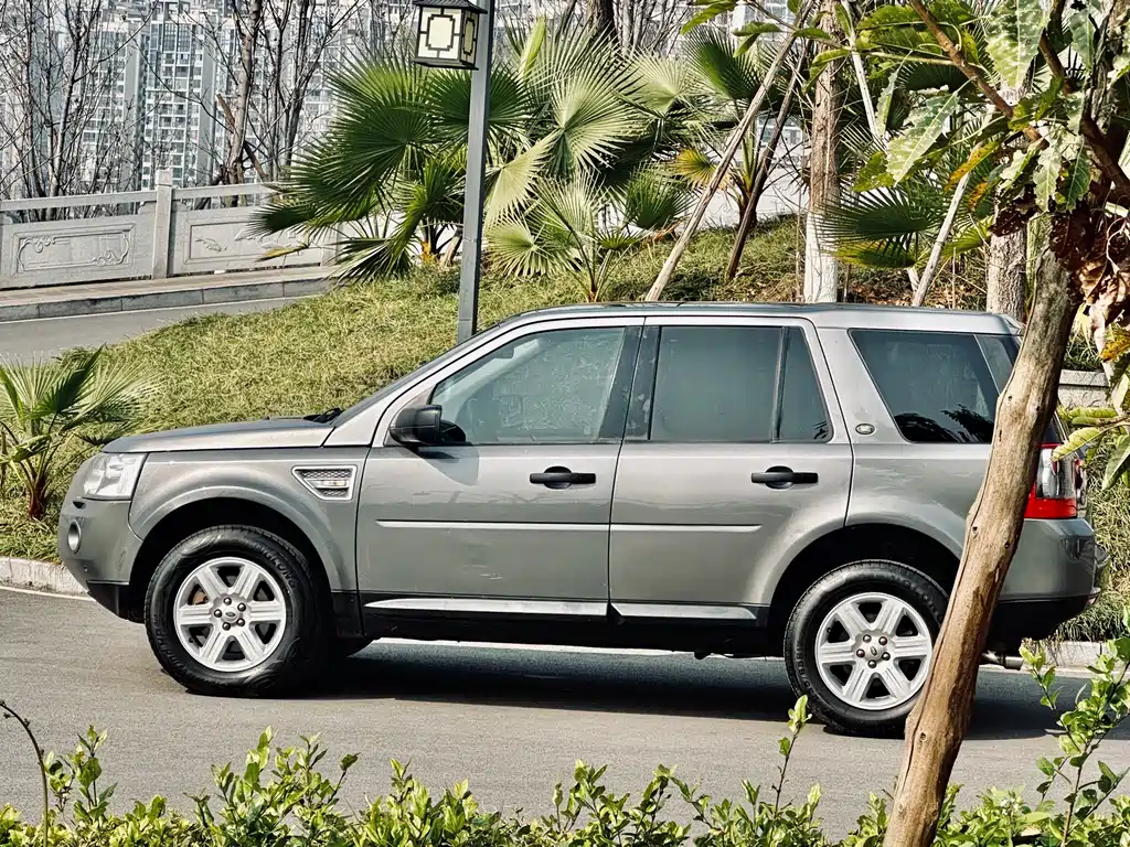 Land Rover Freelander 2 2010 — фото 6