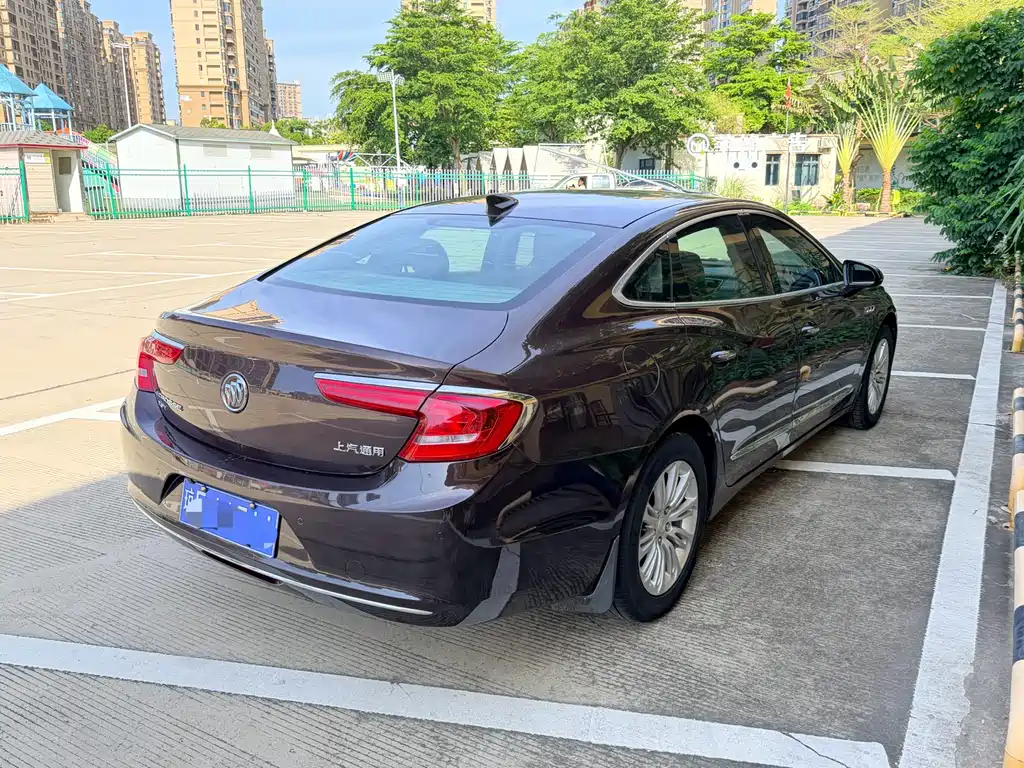Buick LaCrosse 2018 — фото 8