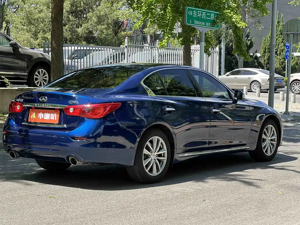 Infiniti Q50L 2017 — фото 8
