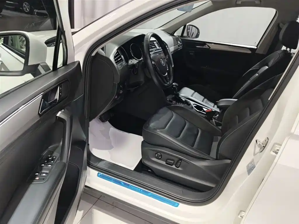 Volkswagen Tiguan L 2018 — фото 16