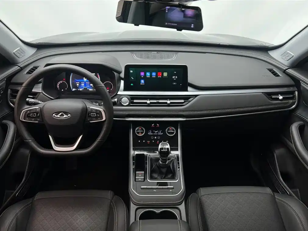Chery Tiggo 8 2023 — фото 16