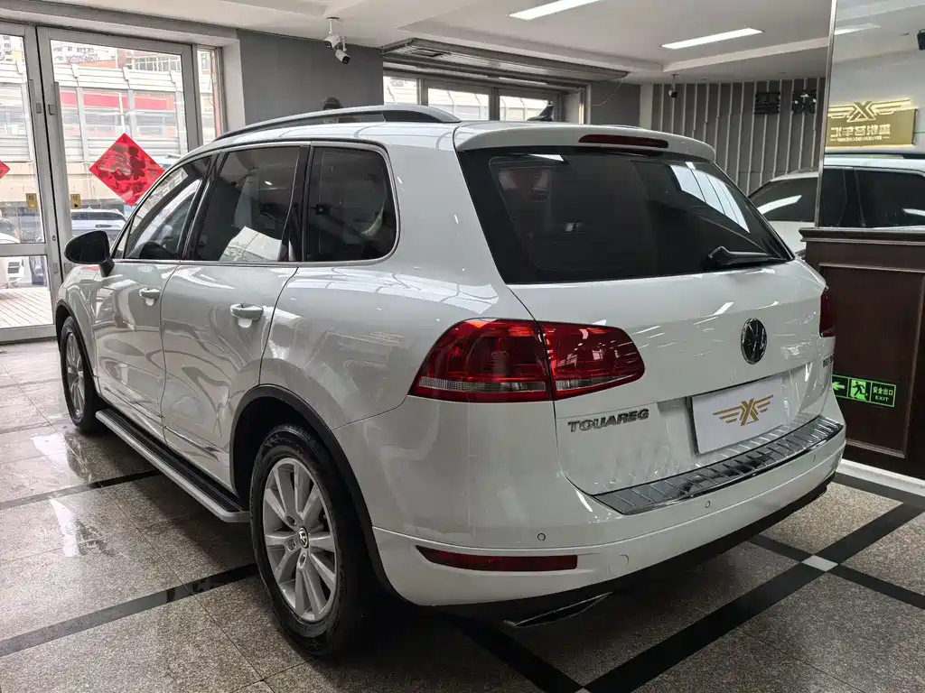 Volkswagen Touareg 2015 — фото 4