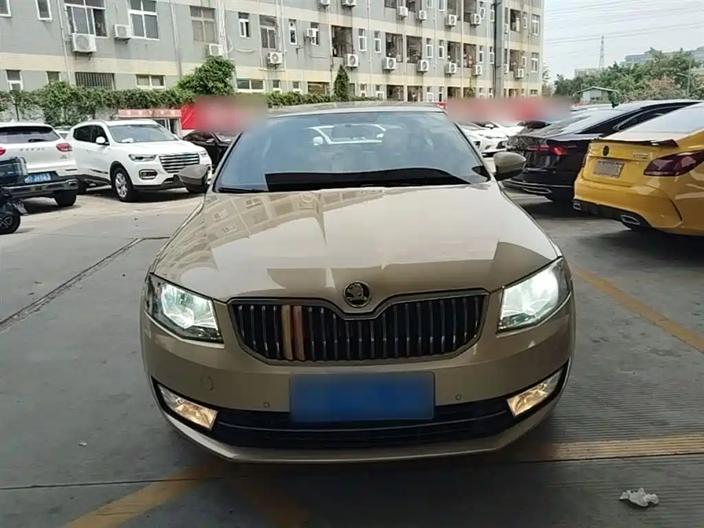 Skoda Octavia 2015 — фото 3