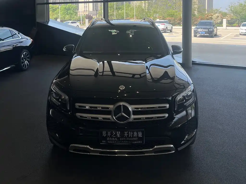 Mercedes-Benz GLB 2023 — фото 2