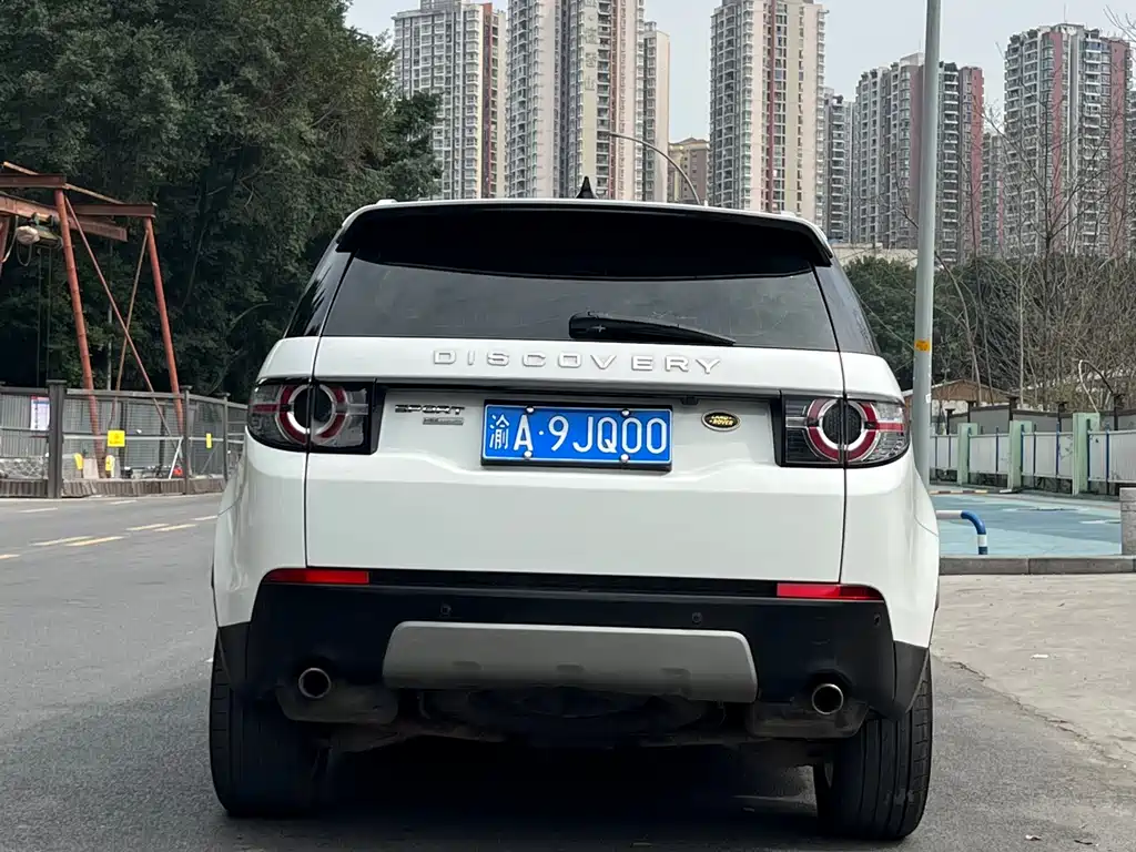 Land Rover Discovery Sport 2017 — фото 8