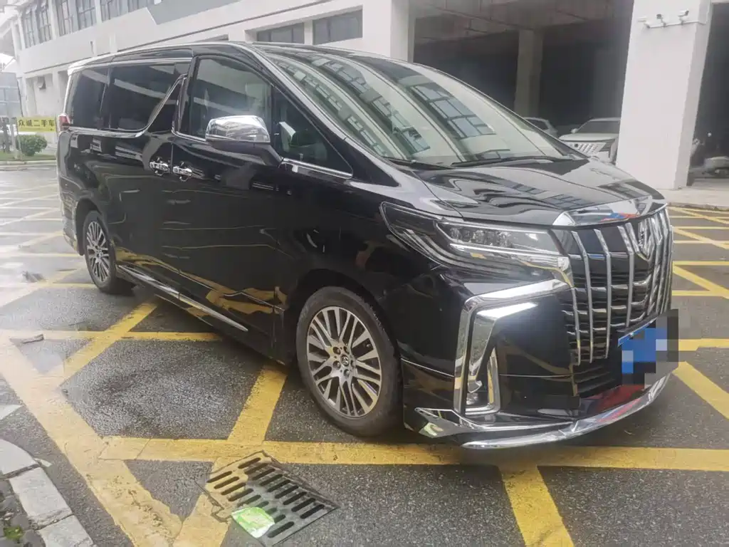 Toyota Alphard 2017 — фото 3