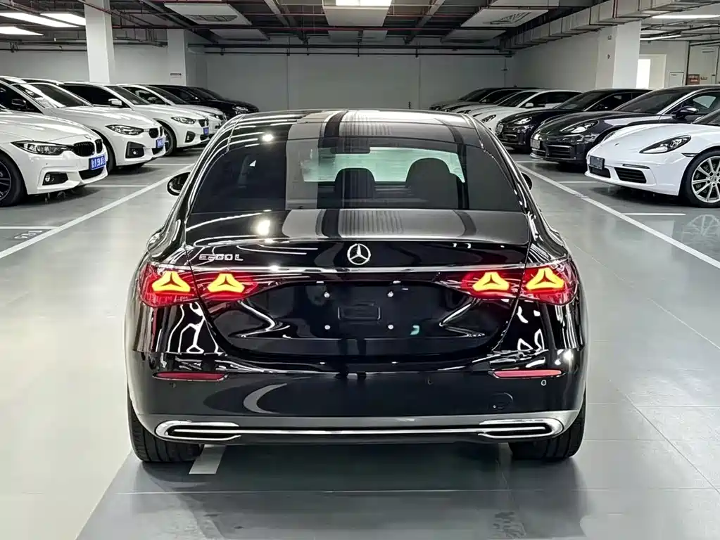 Mercedes-Benz E-Class 2025 — фото 20