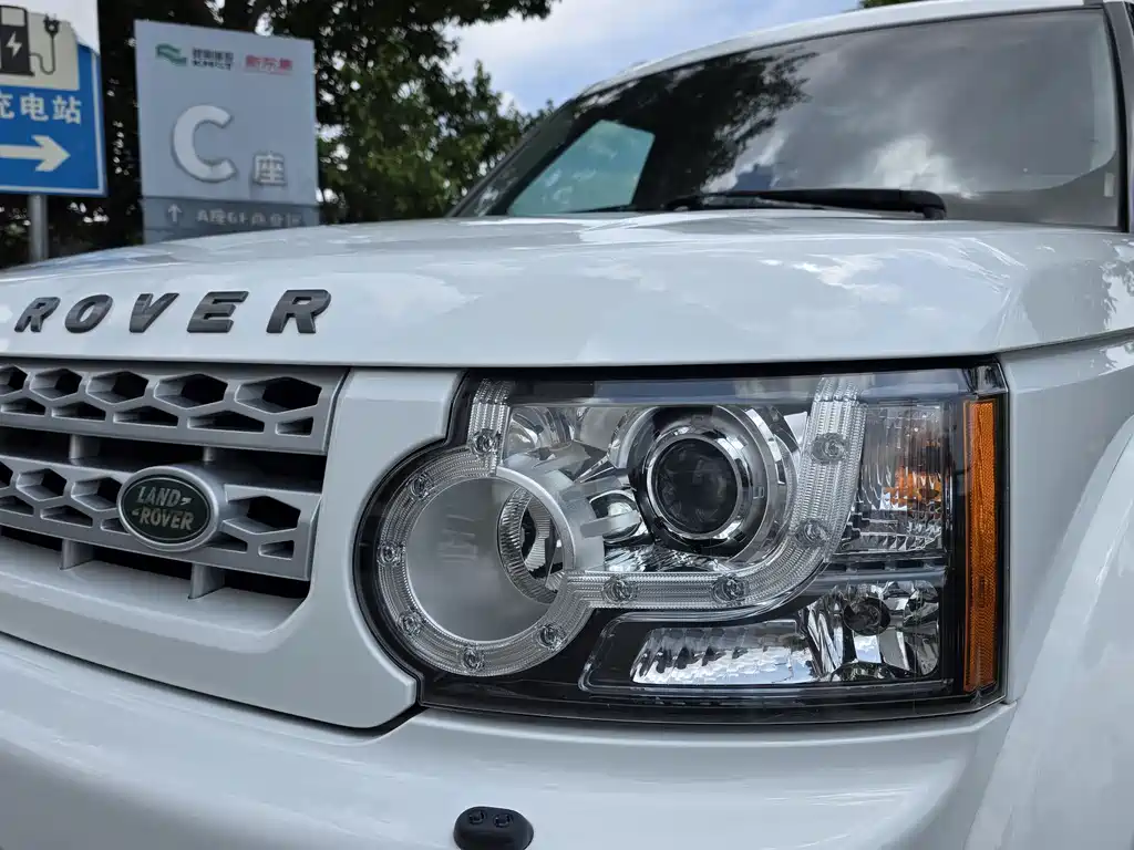 Land Rover Discovery 2013 — фото 5