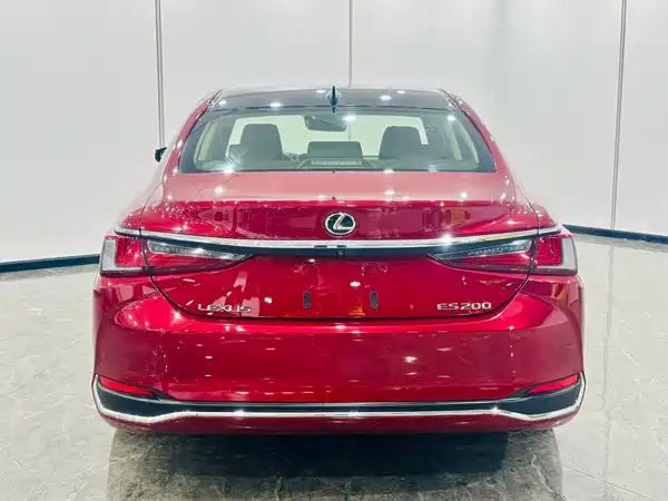 Lexus ES 2018