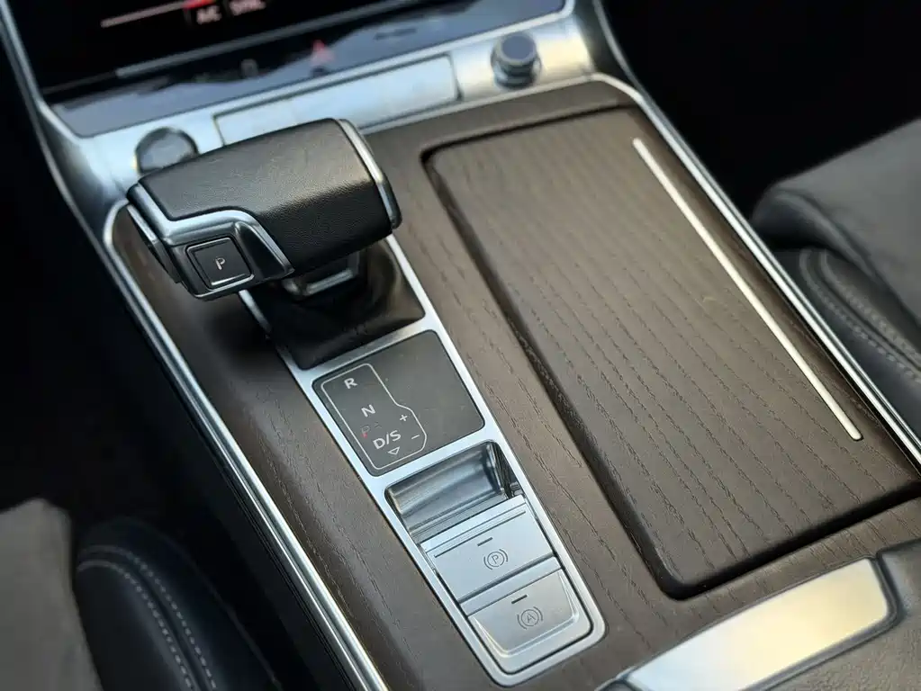 Audi A6L 2023 — фото 11