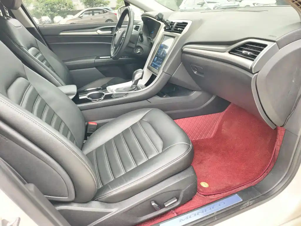 Ford Mondeo 2015 — фото 12