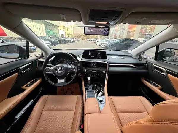 Lexus RX 2020