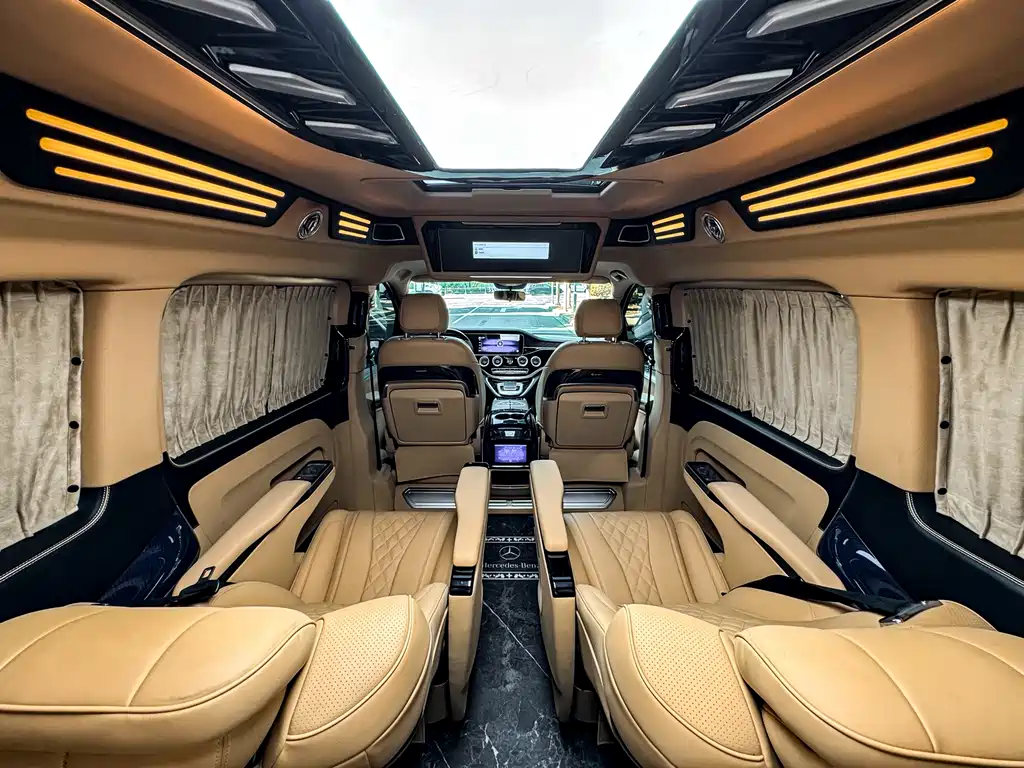 Mercedes-Benz Vito 2023 — фото 14
