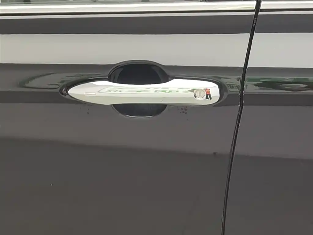 Toyota Camry 2021 — фото 18