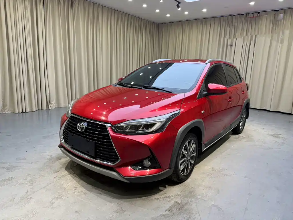 Toyota Yaris L 2022